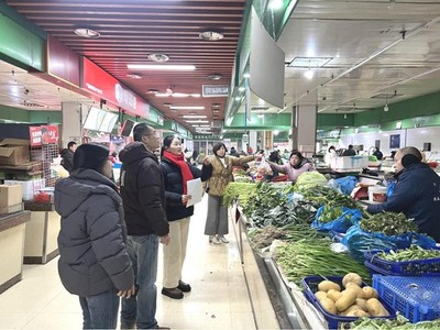 崇川區審計局聚焦農貿市場攤位出租管理，開展專項市場調研